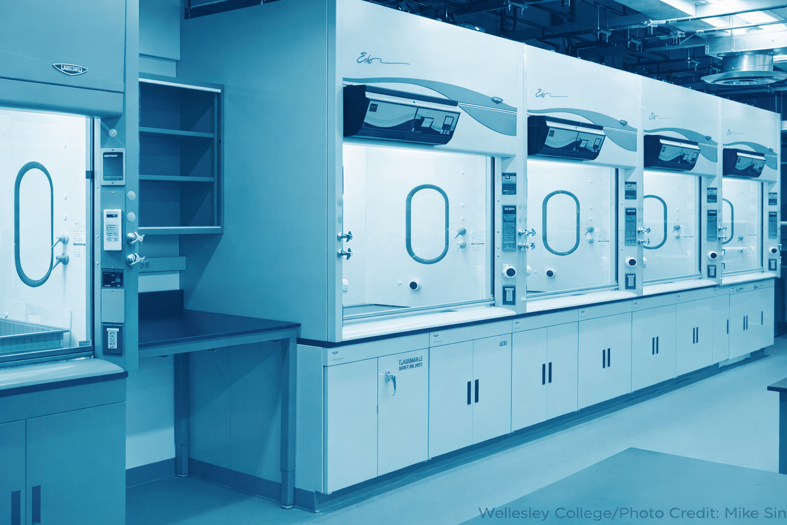 How to Determine if Green Fume Hoods Are Right for Your Laboratory